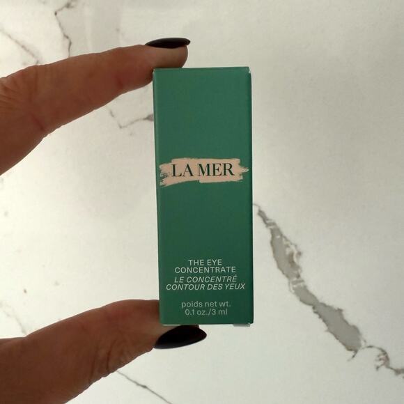 La Mer Luxury Skincare Sample Set - Picture 5 of 12